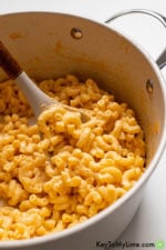 BEST Mac And Cheese Without Milk (Creamy, VIDEO) - Key To My Lime