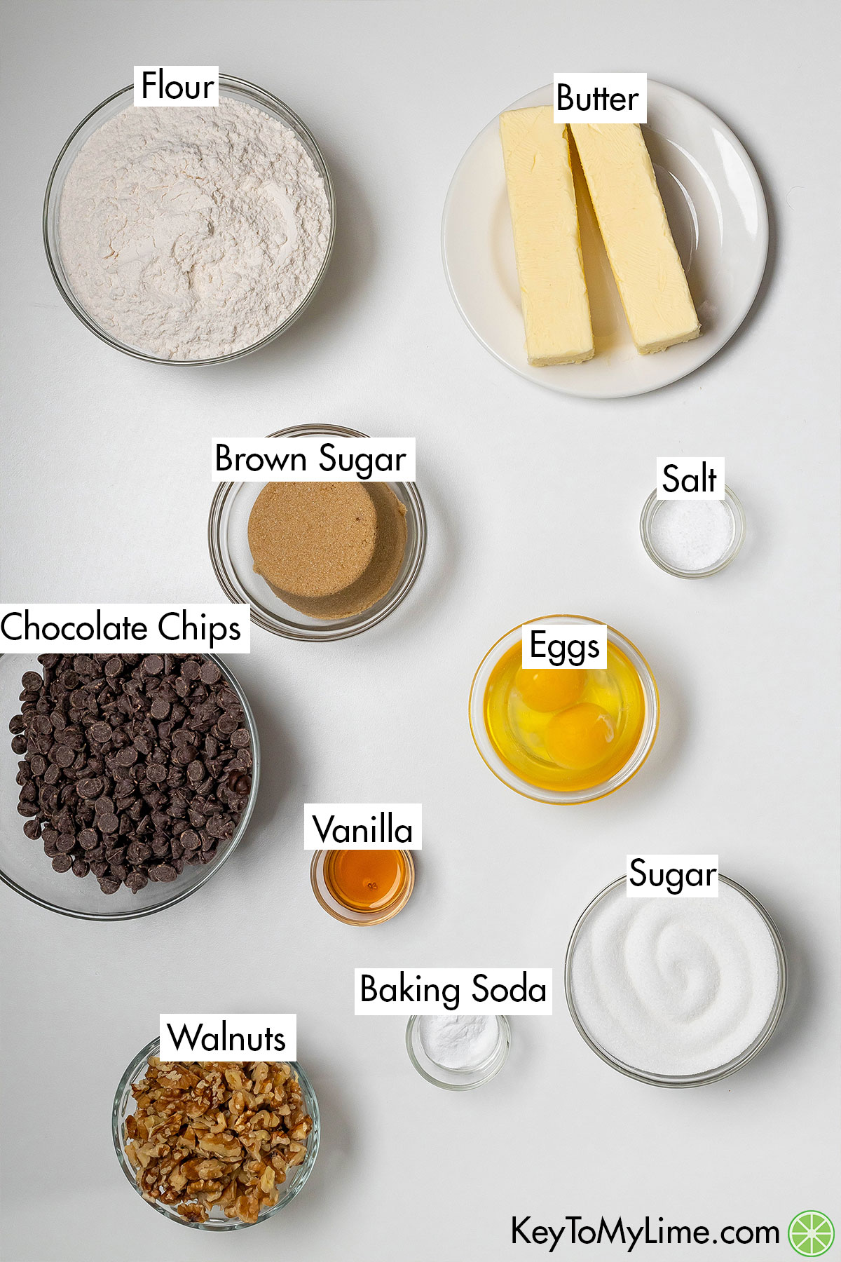 The labeled ingredients for Toll House cookie bars.